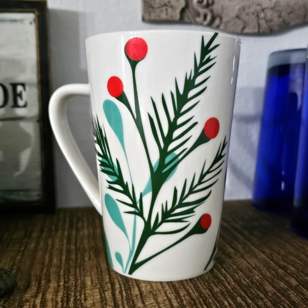 Starbucks Holly Berries Holiday Coffee Mug Cup 12 Oz 2020 Pine